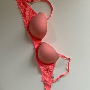 Lace Push-Up Bra in Pink